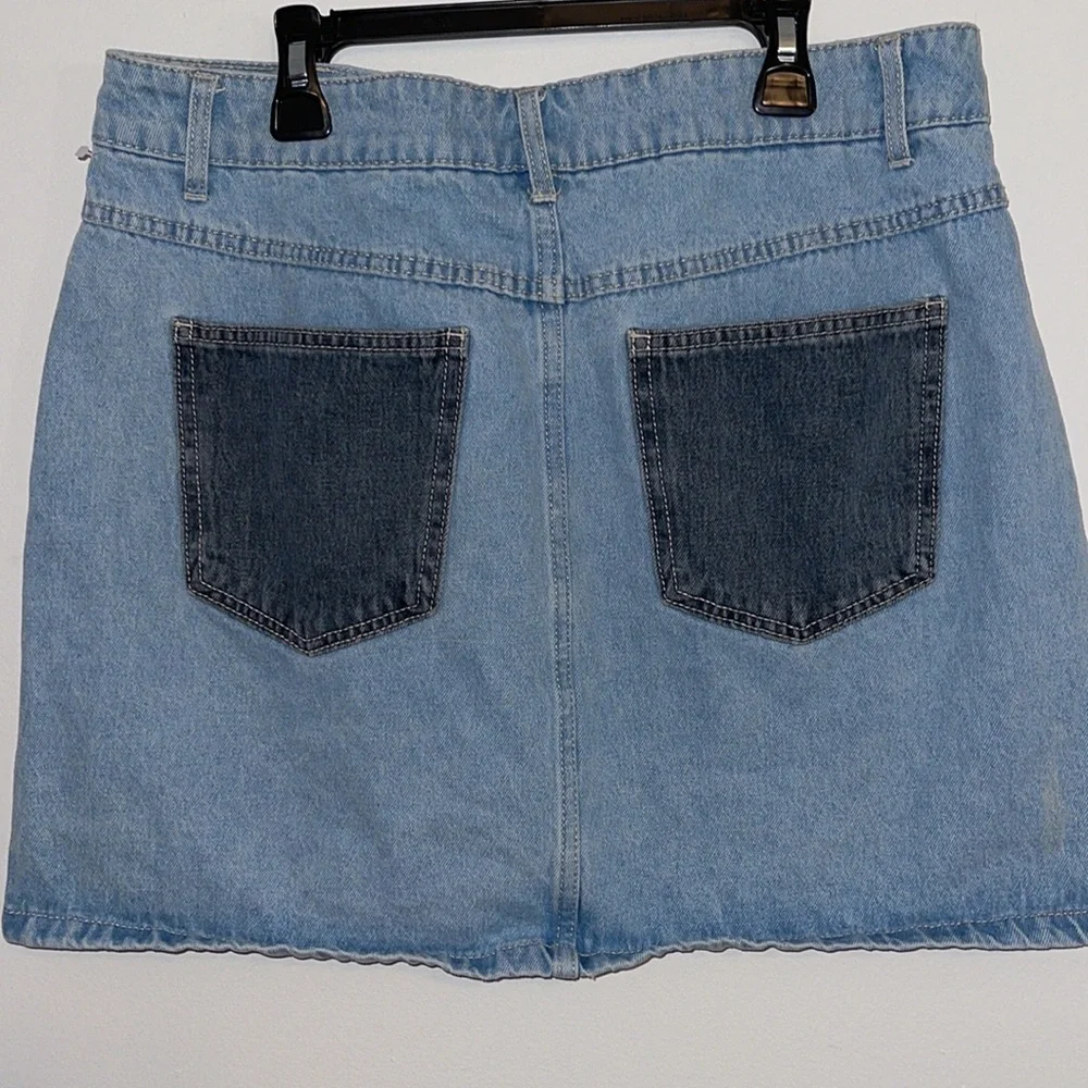 Wild Fable Women’s Y2K Patch Work Denim Mini Skirt Size 12 - Picture 2 of 6